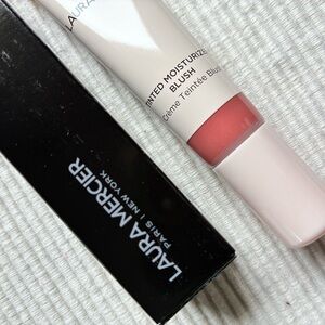 Laura Mercier Tinted Moisturizer Blush
Shade:  Promenade